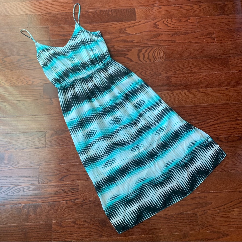 4/$25 Vince Camuto Midi Dress